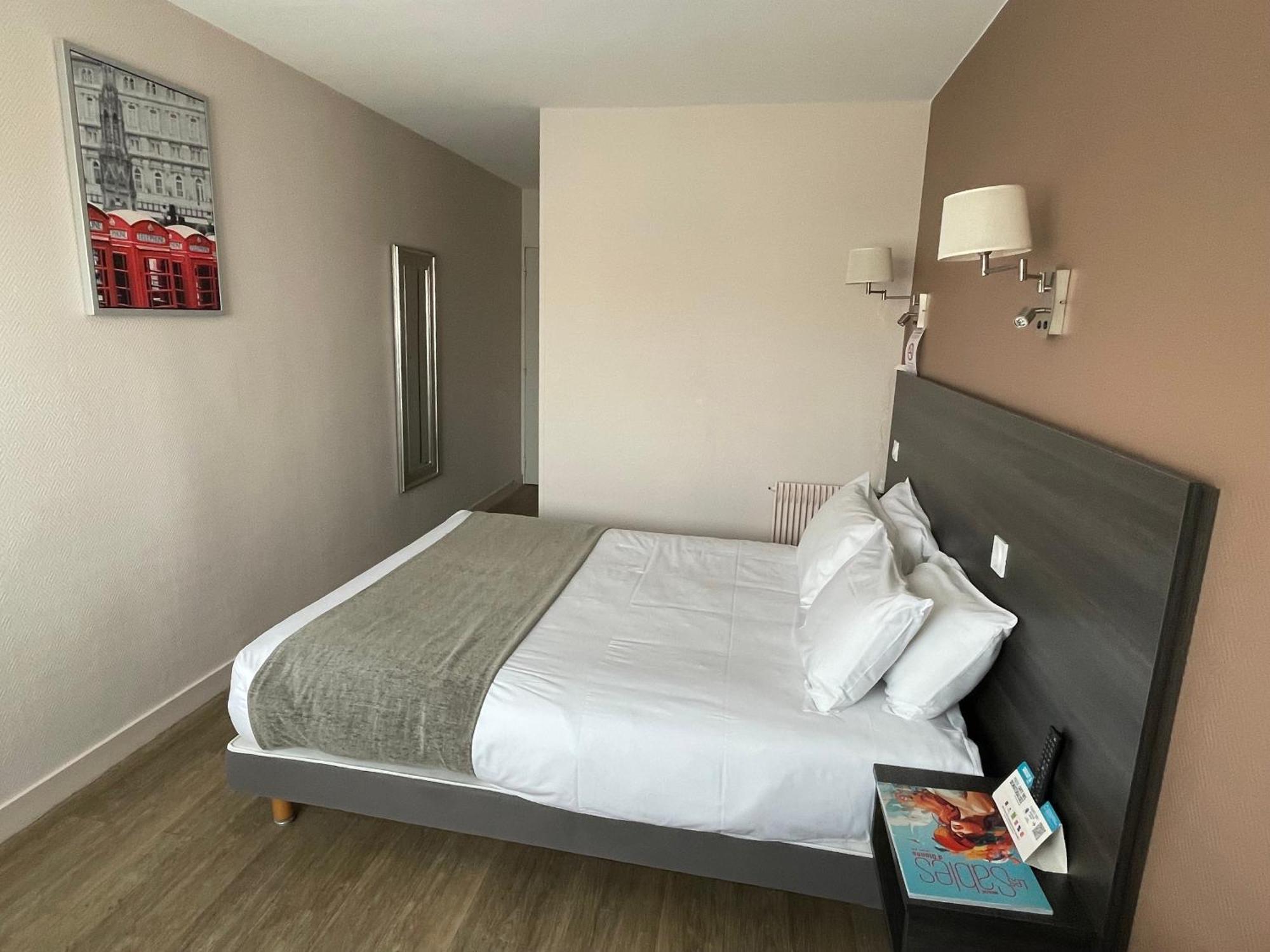 Cit'Hotel Le Chene Vert Les Sables-dʼOlonne Exterior foto